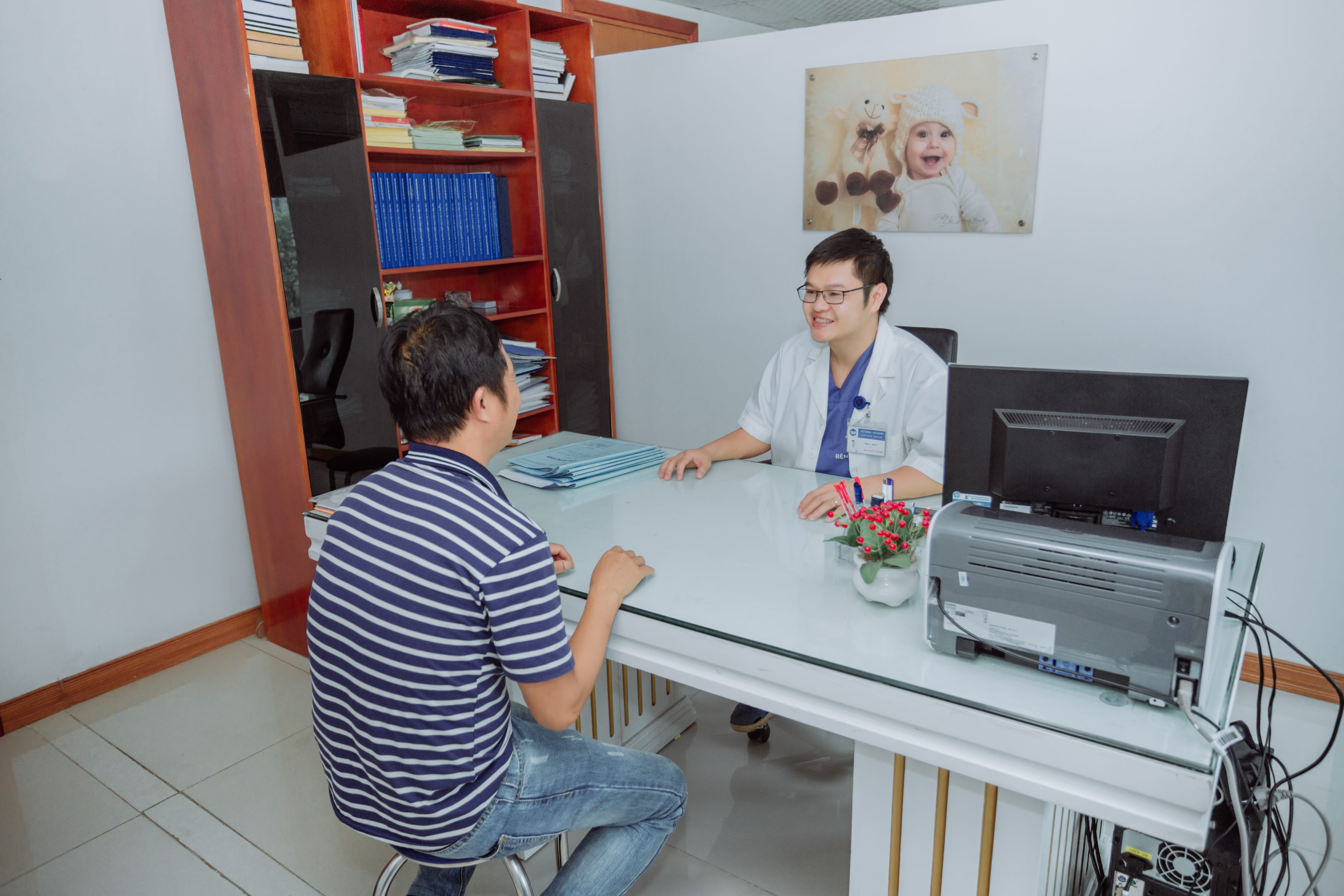 7 THÓI QUEN HÀNG NGÀY LÀM GIẢM KHẢ NĂNG SINH SẢN, NGUY CƠ GÂY VÔ SINH CAO Ở NAM GIỚI