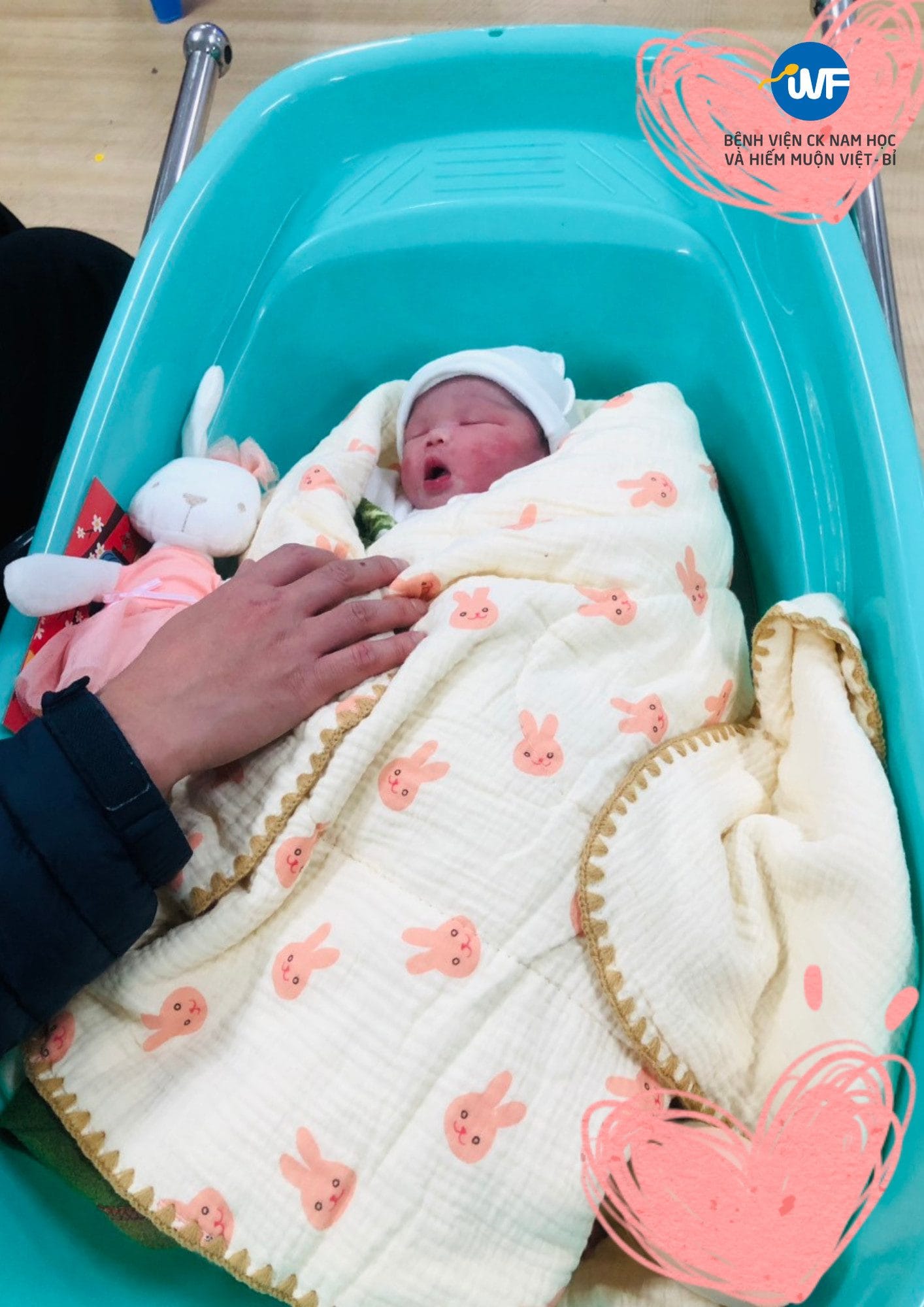 HẠNH PHÚC CỦA CẶP VỢ CHỒNG KHUYẾT TẬT, NGƯỜI CHỒNG LIỆT CẢ 2 CHÂN
