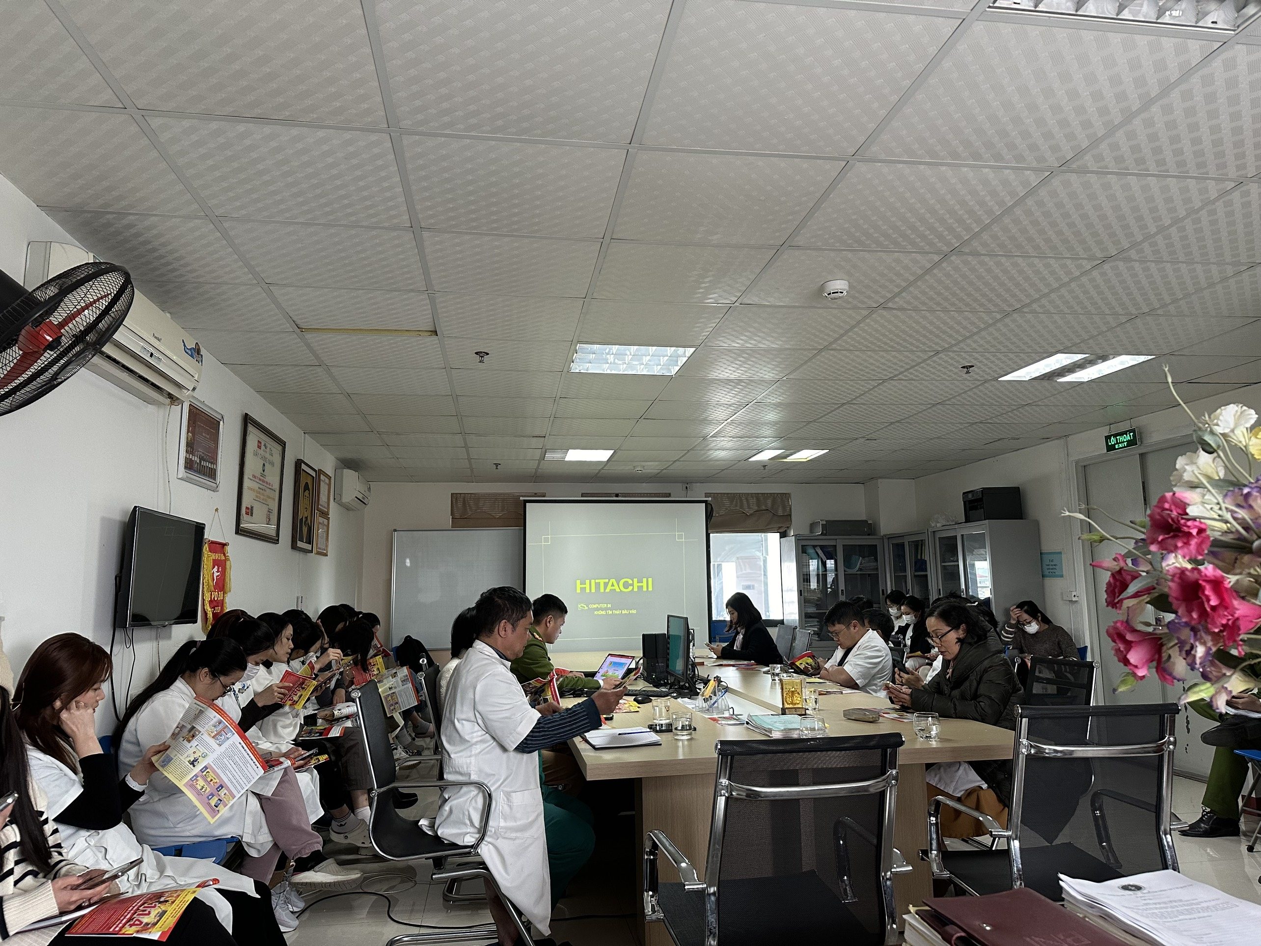 BỆNH VIỆN VIỆT BỈ TỔ CHỨC TẬP HUẤN CÔNG TÁC PCCC VÀ CNCH CHO CBCNV